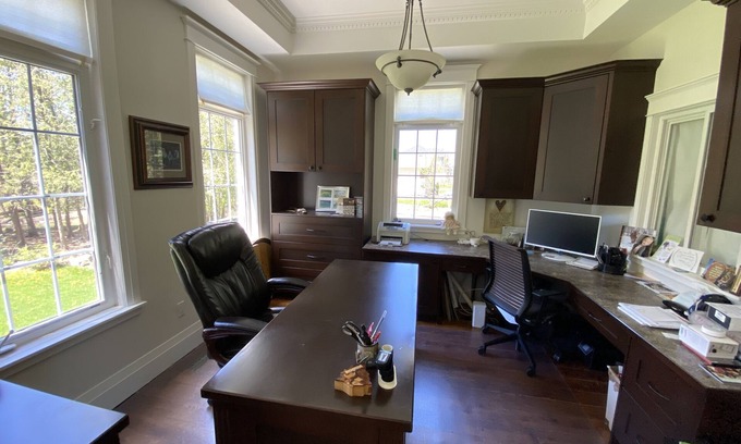 Richmond Hill House | Luxury Cottage Style Custom Show Home ! Only 30 mins from Toronto !