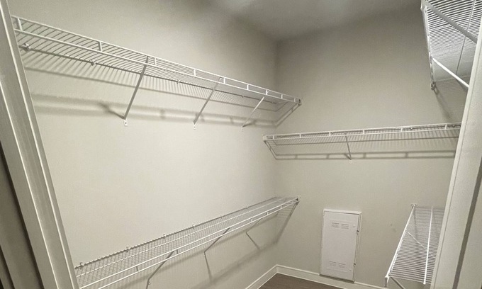 Klein Apartment | Luxury Cozy One Bedroom Apartment/ 20 minutes for IAH Airport!