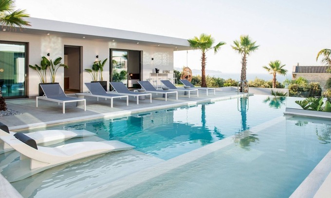 Kissamos Villa | Luxury Crete Villa | Villa Silver | 6 Bedrooms | Private Outdoor Infinity Pool.