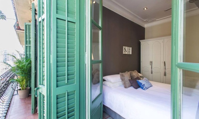Sants-Montjuic Apartment | LUXURY DESIGN APARTMENT IN CLASSIFIED BUILDING