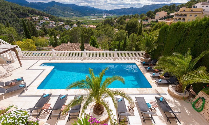 Real de Gandia Villa | Luxury detached villa of 370m2 with great pool and scenic view for 14 persons