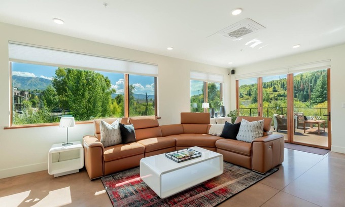 Downtown Steamboat Springs Condo | Luxury Downtown Condo | Riverfront + Mt Views!