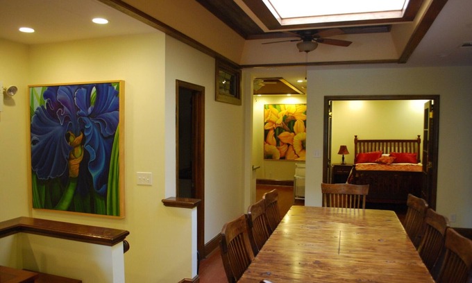 Athens Apartment | Luxury Downtown Athens Apartment Overlooking Historic North Campus