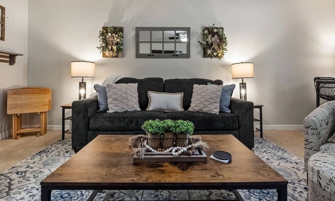 Clermont Apartment | Luxury Downtown Clermont Suite 857