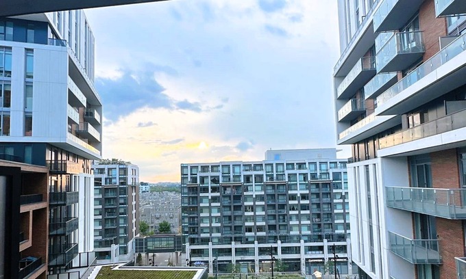 Markham Apartment | Luxury Downtown Markham Condo