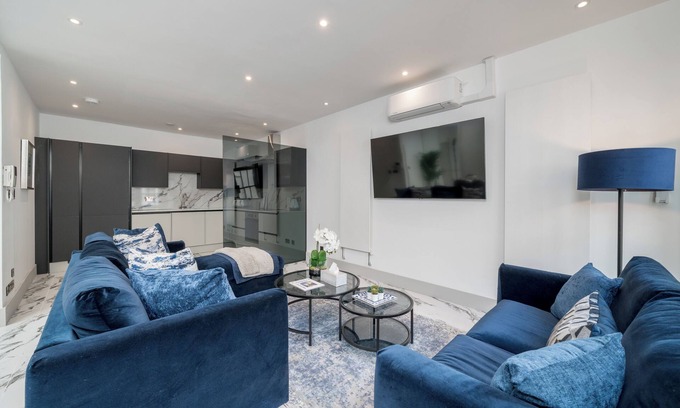Belgravia House | Luxury Eaton Mews House in London