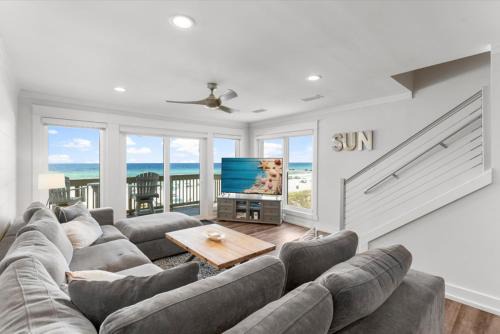 Sunnyside House | Luxury Family Beach Front Property! Family Oriented! Gulf Views!