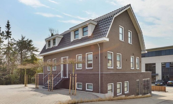 Aalsmeer House | Luxury Family Residence Schinkeldijkje (Family of 4 or 1 couple 25+)