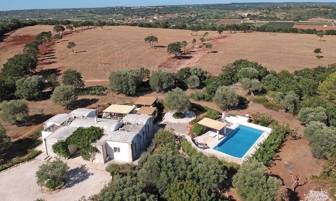 Ostuni Villa | Luxury family villa to relax in with large pool