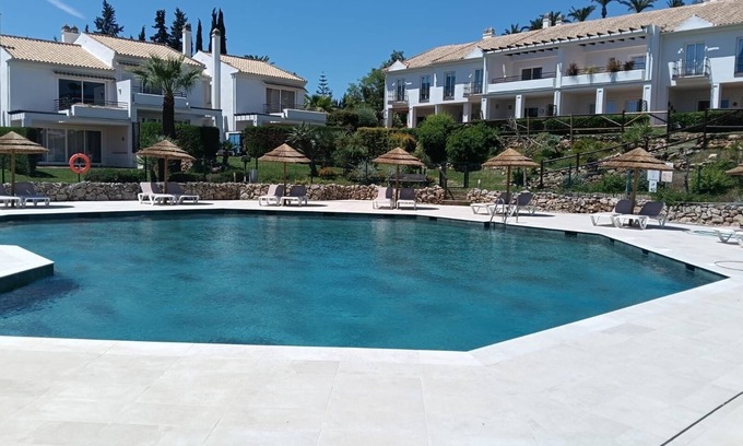 New Golden Mile House | Luxury,fenced townhouse, large garden, swimming pool near golf courses 7 pers.