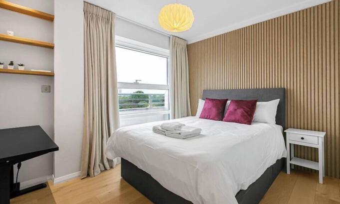 Nine Elms Apartment | Luxury flat with view, Battersea | Pass the Keys