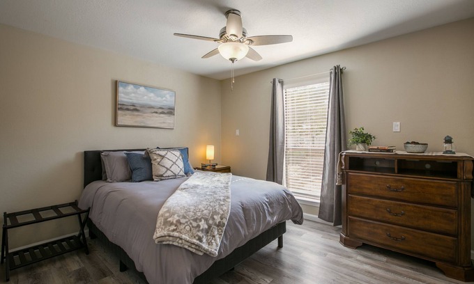 Cibola Addition Apartment | Luxury Foothills Apt. Walking distance to Breweries/Dining/Hiking/Biking/Walking