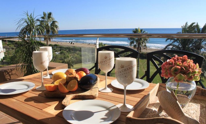 Gava Apartment | LUXURY GAVA BEACHFRONT APARTMENT BARCELONA