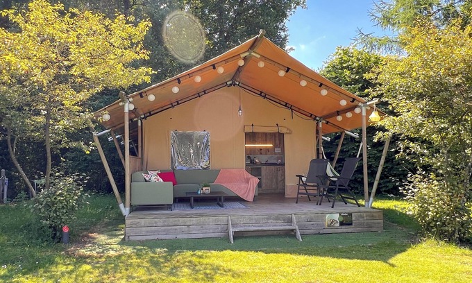 Hulshorst House | Luxury Glamping in the Veluwe on beautiful park