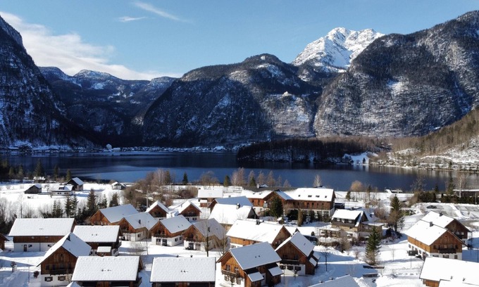 Obertraun House | Luxury group accommodation on holiday park