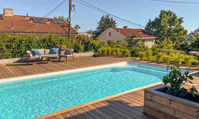 Sogn House | Luxury holiday home with pool near the city center