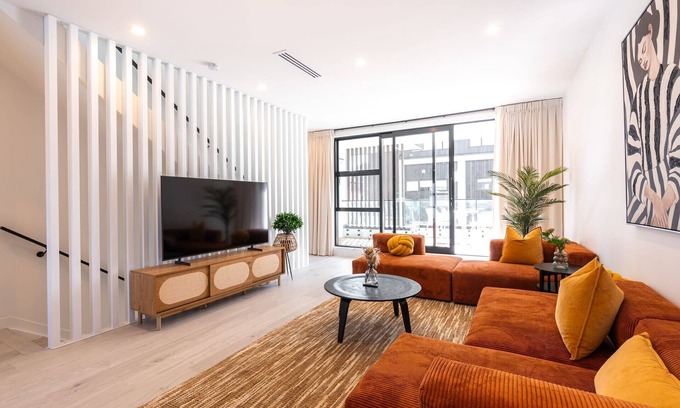 Greenlane Condo | Luxury Holiday House In Greenlane-ASB Showgrounds