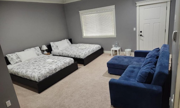 Surrey House | Luxury home 5 mins to surrey central, massive patios and living space