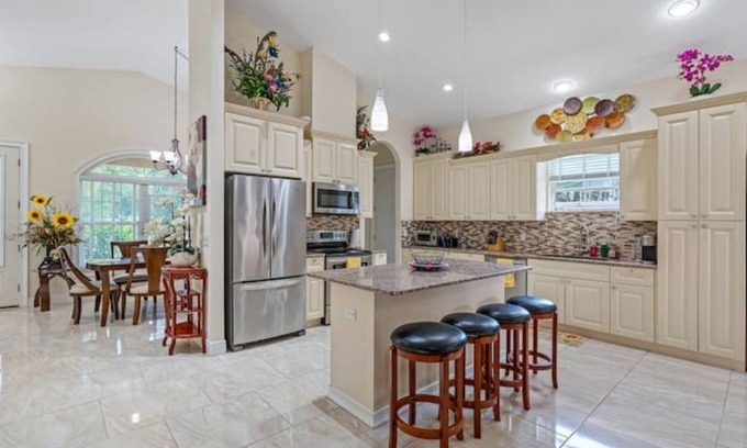 Egypt Lake-Leto House | Luxury Home 7PPL/Airport/Busch Gardens