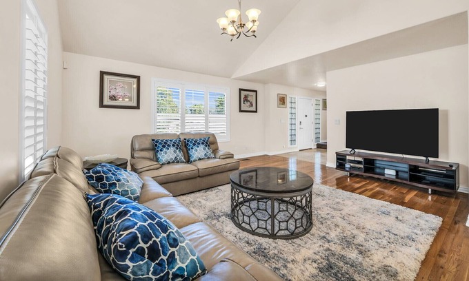 Millcreek House | Luxury Home, Convenient Location