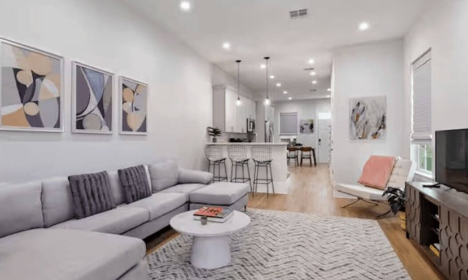 Bayou St. John House | Luxury Home In Mid-City New Orleans!