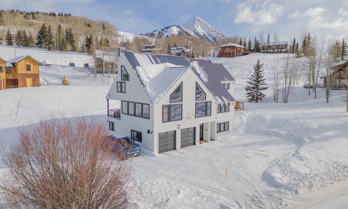 Crested Butte House | Luxury Home in Mt. Crested Butte, Stunning Mountain Views, Hot Tub