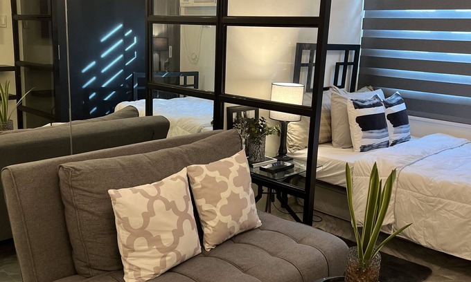 Diliman Condo | LUXURY HOME IN THE CITY. Located at the center of the City.