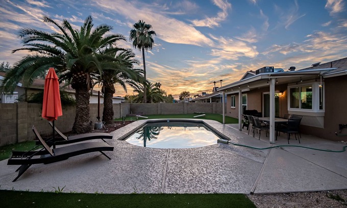 La Paz At Desert Springs House | Luxury Home w/Heated Pool & Golf Access