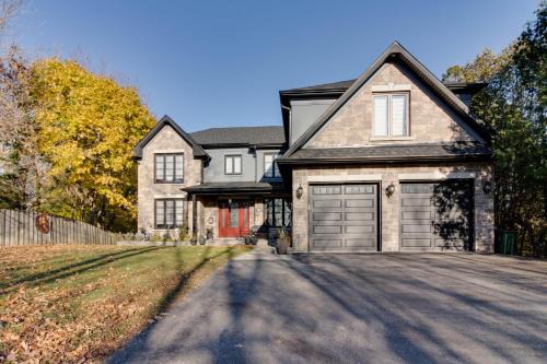 Port Union Villa | Luxury house In Scarborough