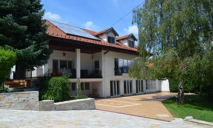 Belgrade House | Luxury House With Indoor Pool Near Belgrade