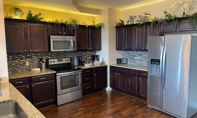 Clarksburg Apartment | Luxury in Downtown Clarksburg