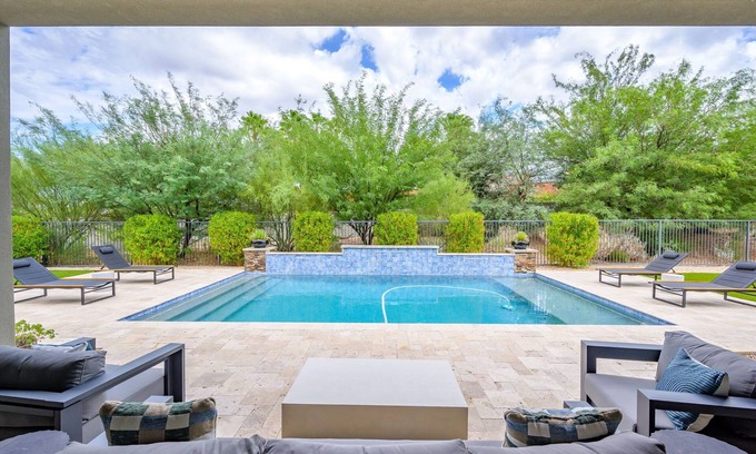 Pinnacle Peak House | Luxury in North Scottsdale sleeps 10