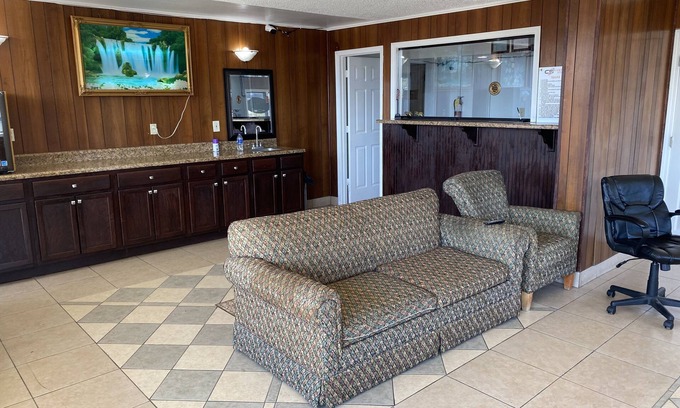 Montgomery Hotel | Luxury Inn