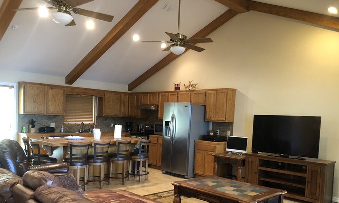 Farmerville House | Luxury Lake House