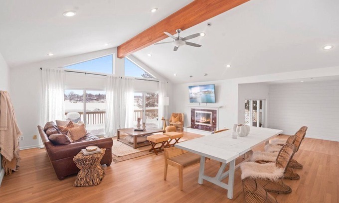 Wonder Lake House | Luxury Lakefront Escape - 25 mins from Lake Geneva w/Boat Rental