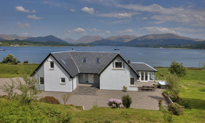 Benderloch House | Luxury,large waterfront property with outdoor hot tub on shore of Scottish Loch.
