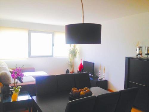 Lumiar Apartment | Luxury Lisbon Apartment. With Air Con.