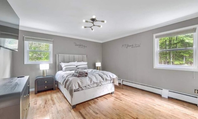 Monroe House | Luxury Living and Lush Grounds: Your Private Oasis!