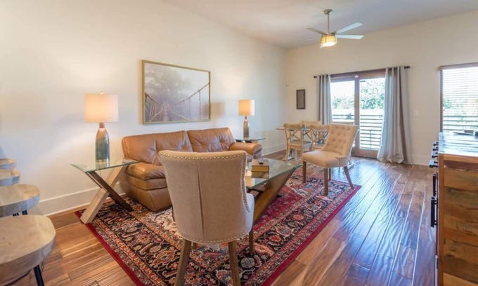 Winter Park Apartment | Luxury Living Just 3 Blocks From Park Ave!