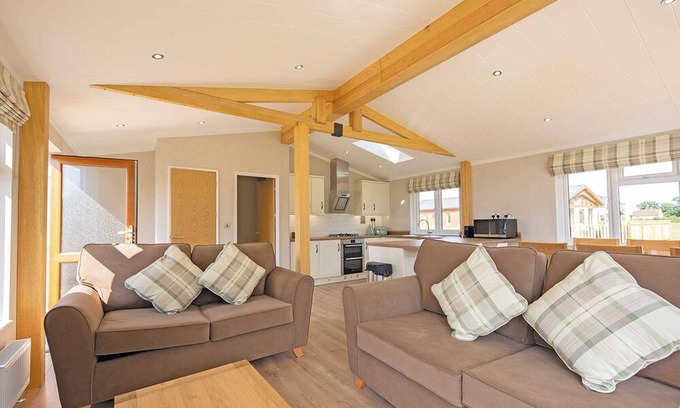 Diss Ski Chalet | Luxury lodge with one double with en suite shower and one twin.