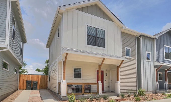 Denver Heights House | Luxury & Modern Monthly Rental near Downtown