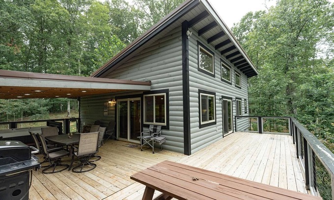 Zoe Cabin | Luxury mountain cabin