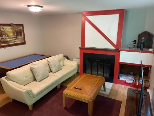 Hunter Villa | Luxury Mountain Villa - 3 bedroom, hot-tub, fire-pit