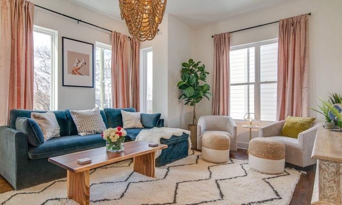 Hillsboro West End House | Luxury Nashville Retreat with Rooftop Views