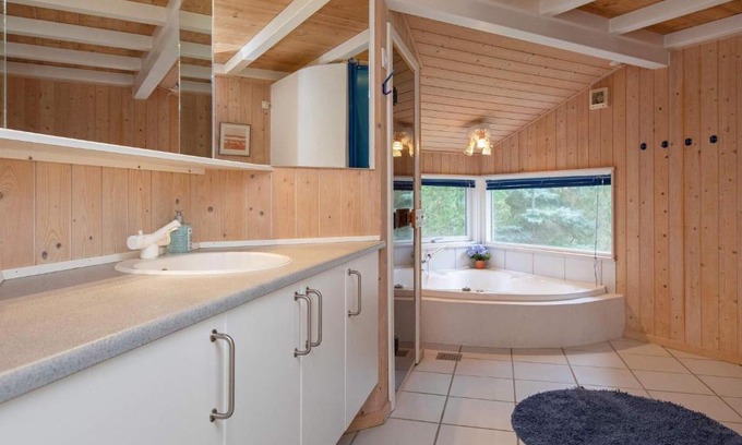 Hoensinge House | Luxury Oasis in Pot Strandby-By Traum