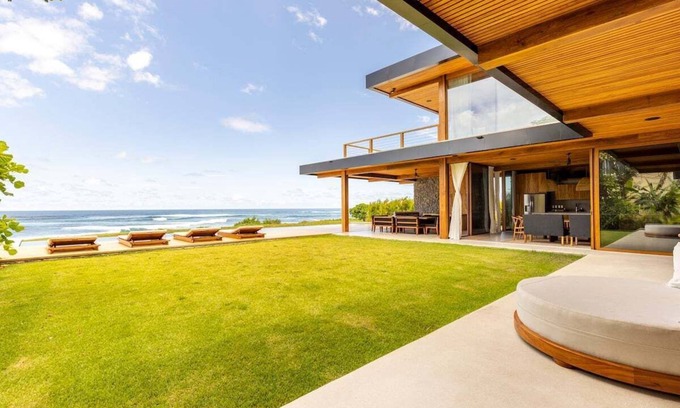 Playa Negra House | Luxury oceanfront villa, infinity pool + housekeeping & concierge included.
