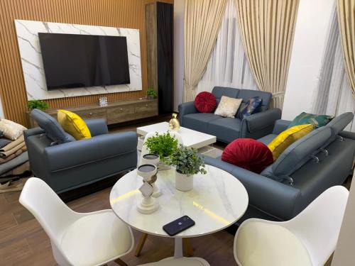Lome Apartment | Luxury One bedroom Apartment R1