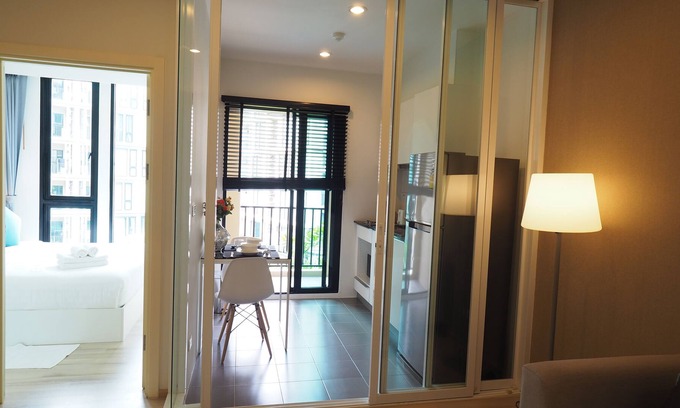Phuket Apartment | Luxury One Bedroom with Pool View near Shopping Center in Phuket Town