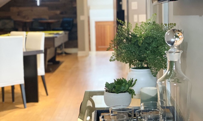 Stillwater Condo | Luxury Penthouse in Downtown with private parking next to JX Event Venue