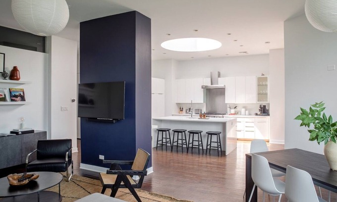 West Town Apartment | Luxury Penthouse Loft - Heart of Fulton Market
